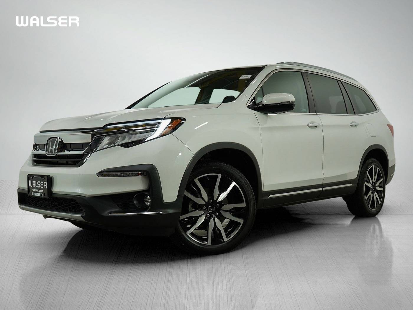 2022 Honda Pilot Touring — SUV — 21,456 mi — Burnsville, MN