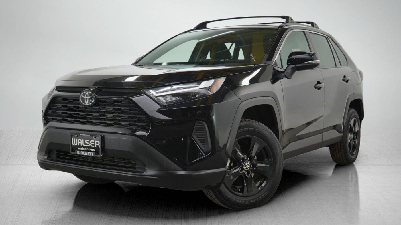 2022 Toyota RAV4 XLE — SUV — 40,322 mi — Burnsville, MN