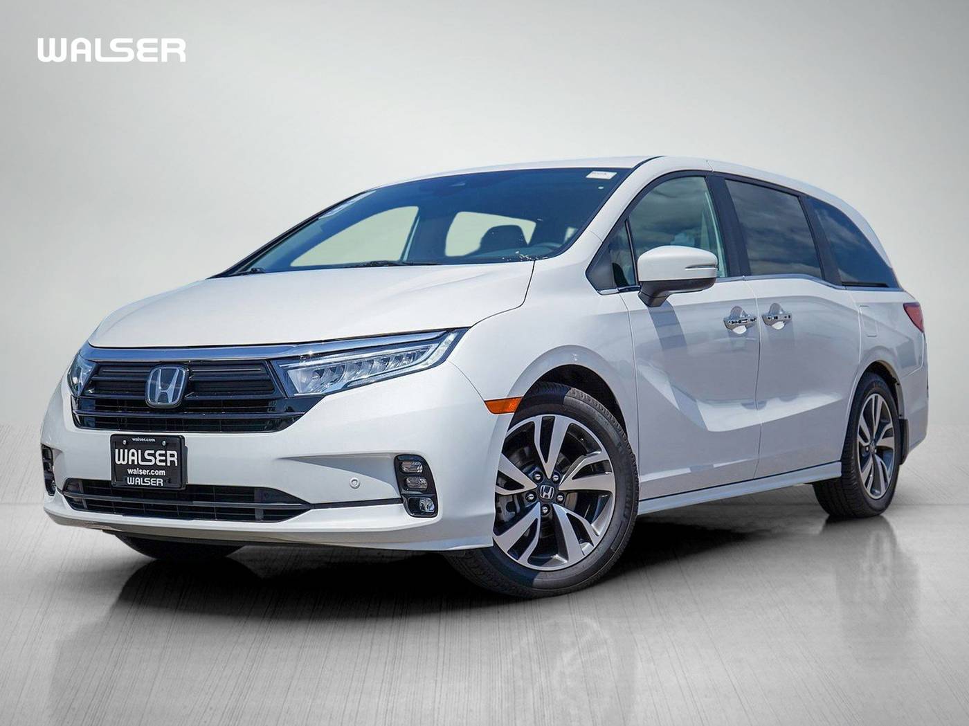 2023 Honda Odyssey Touring — Minivan — 46,276 mi — Burnsville, MN