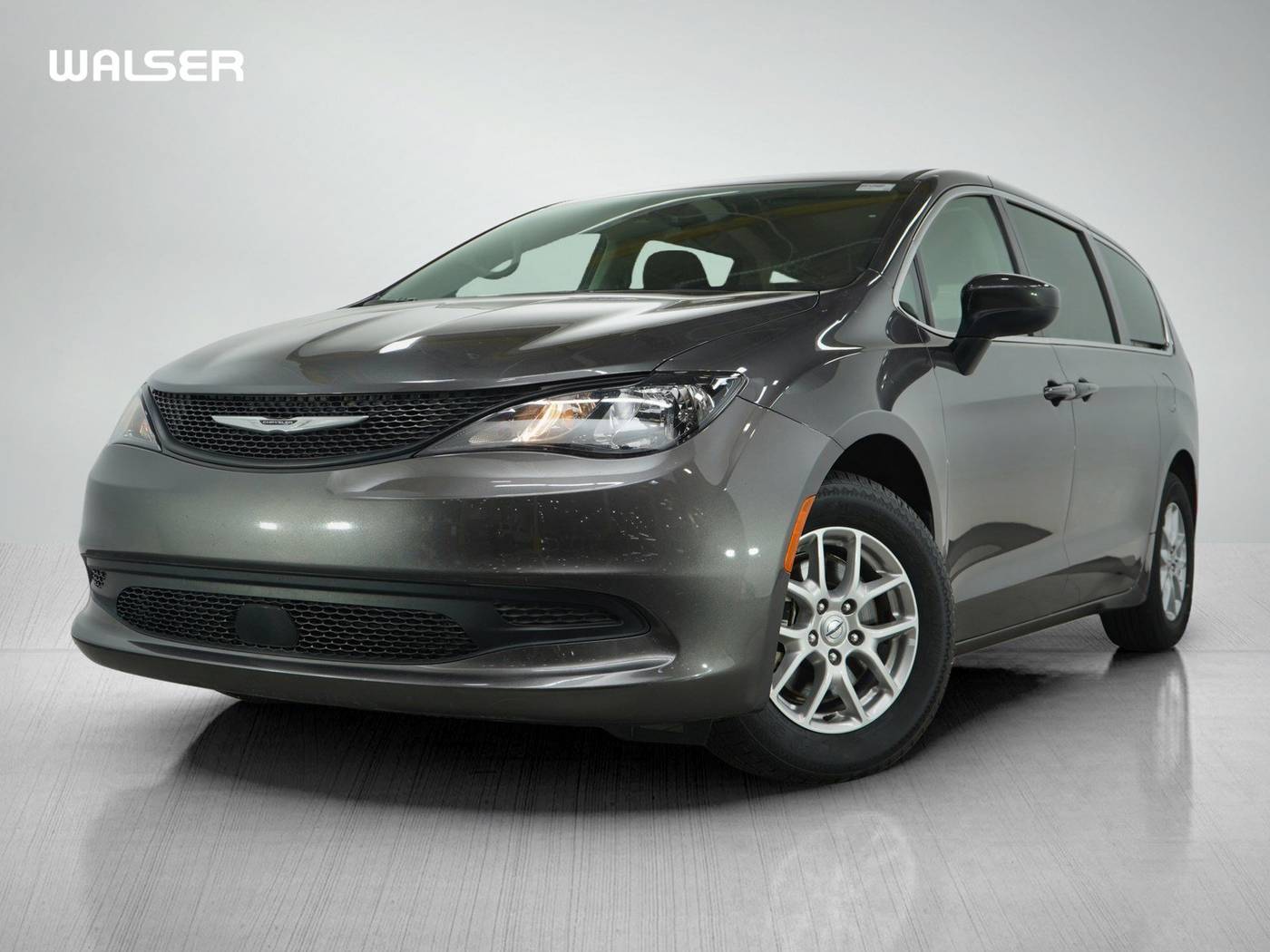 2023 Chrysler Voyager LX — Minivan — 55,546 mi — Burnsville, MN