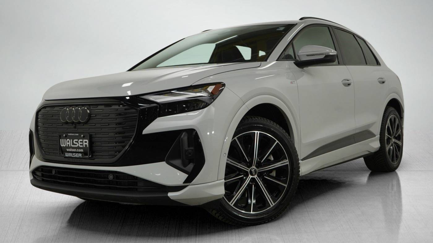 2022 Audi Q4 e-tron Premium Plus — SUV — 28,552 mi — Burnsville, MN
