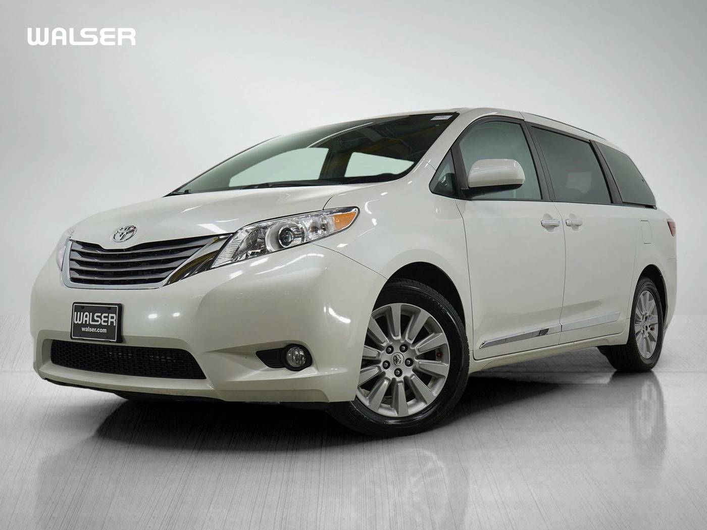 2015 Toyota Sienna XLE — Minivan — 115,443 mi — Burnsville, MN