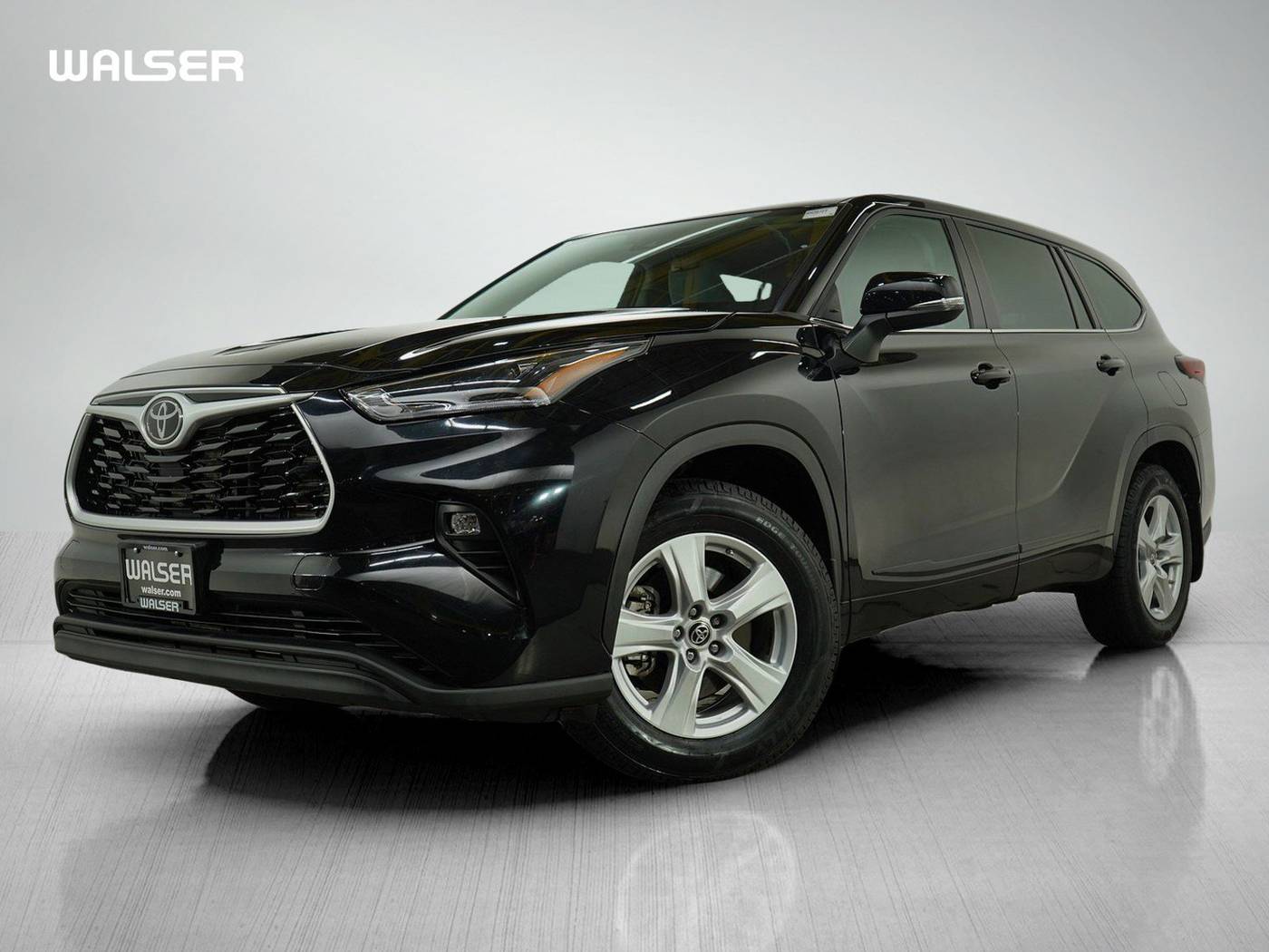 2022 Toyota Highlander LE — SUV — 34,816 mi — Burnsville, MN