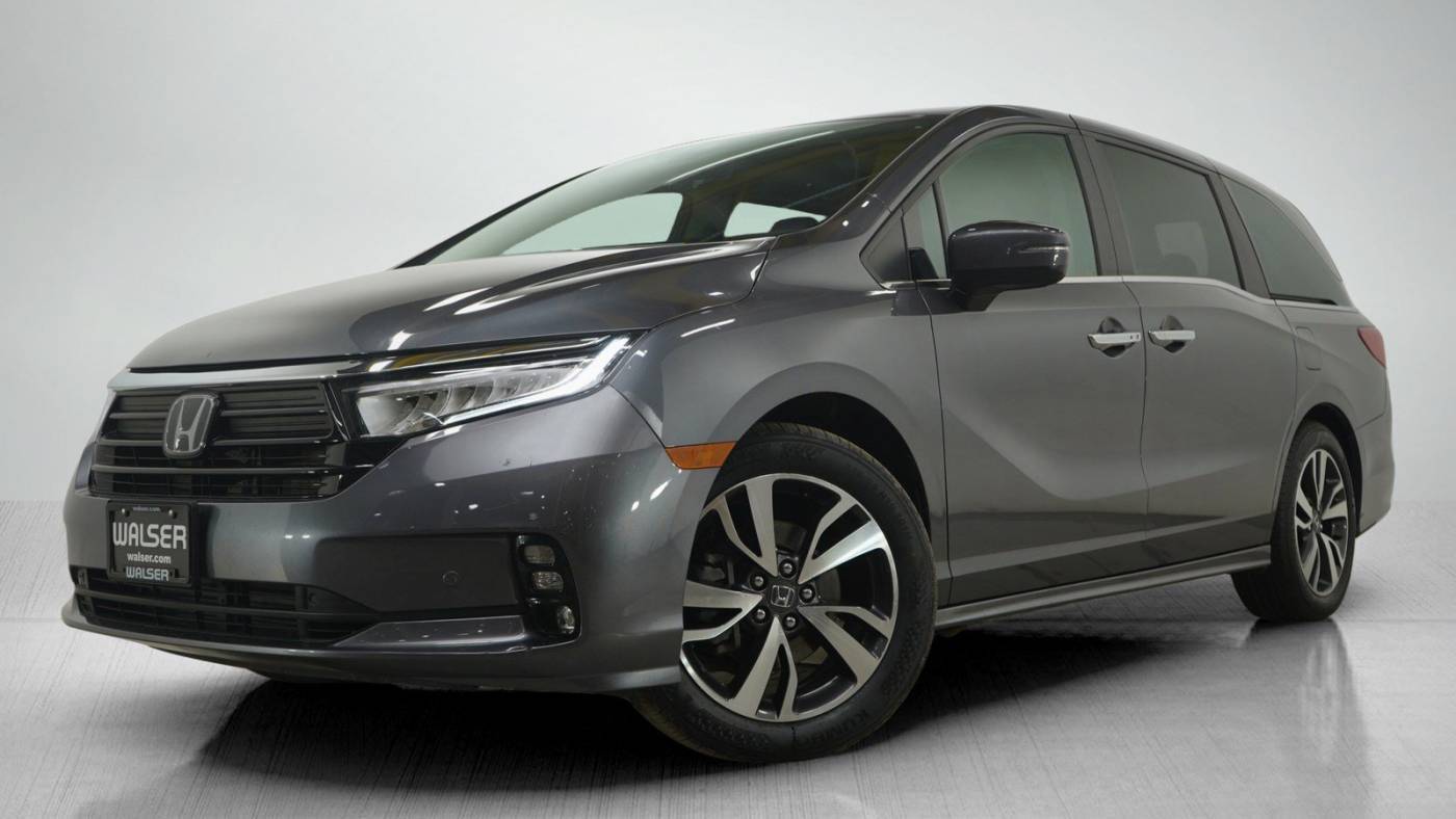 2022 Honda Odyssey Touring — Minivan — 26,406 mi — Burnsville, MN