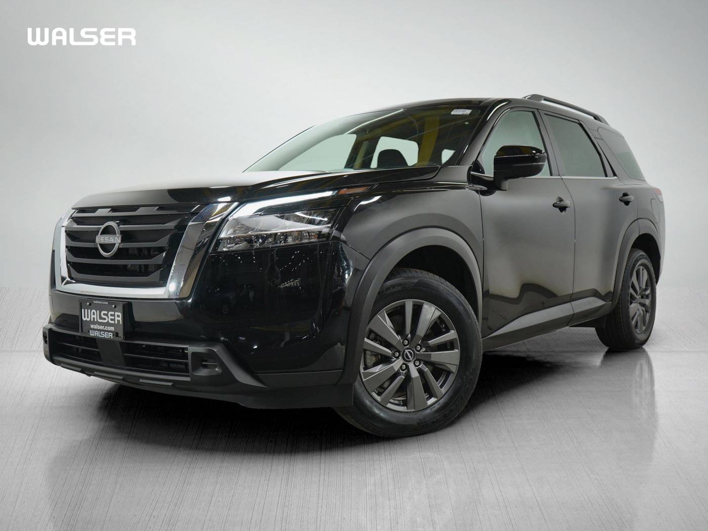 2022 Nissan Pathfinder SV — SUV — 28,499 mi — Burnsville, MN