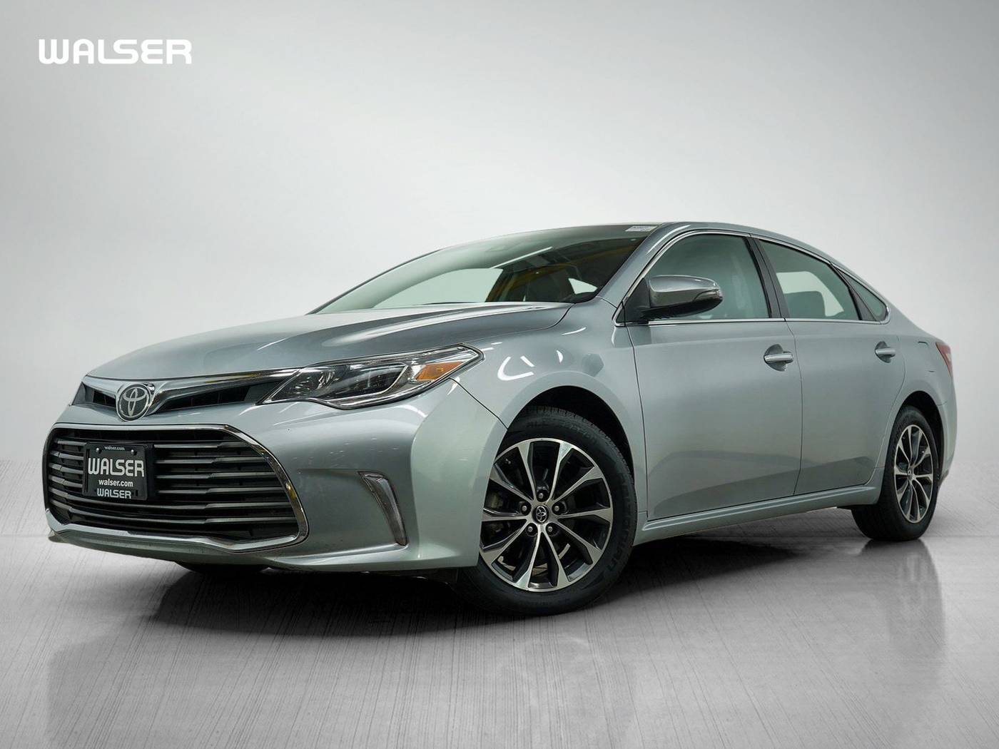 2017 Toyota Avalon XLE — Sedan — 146,591 mi — Burnsville, MN