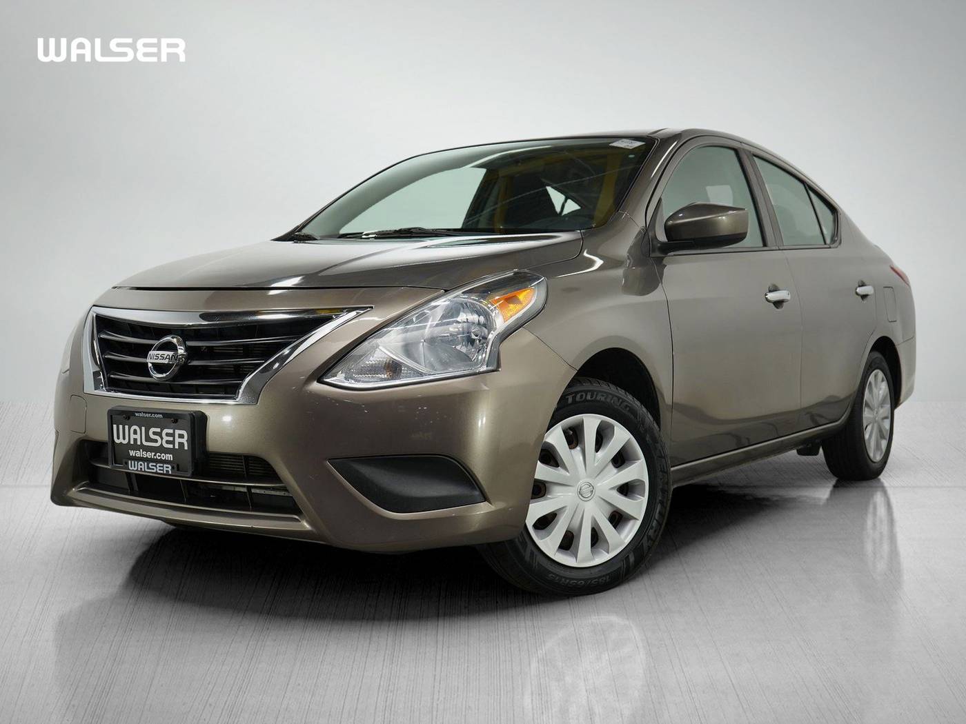 2016 Nissan Versa 1.6 SV — Sedan — 137,143 mi — Burnsville, MN