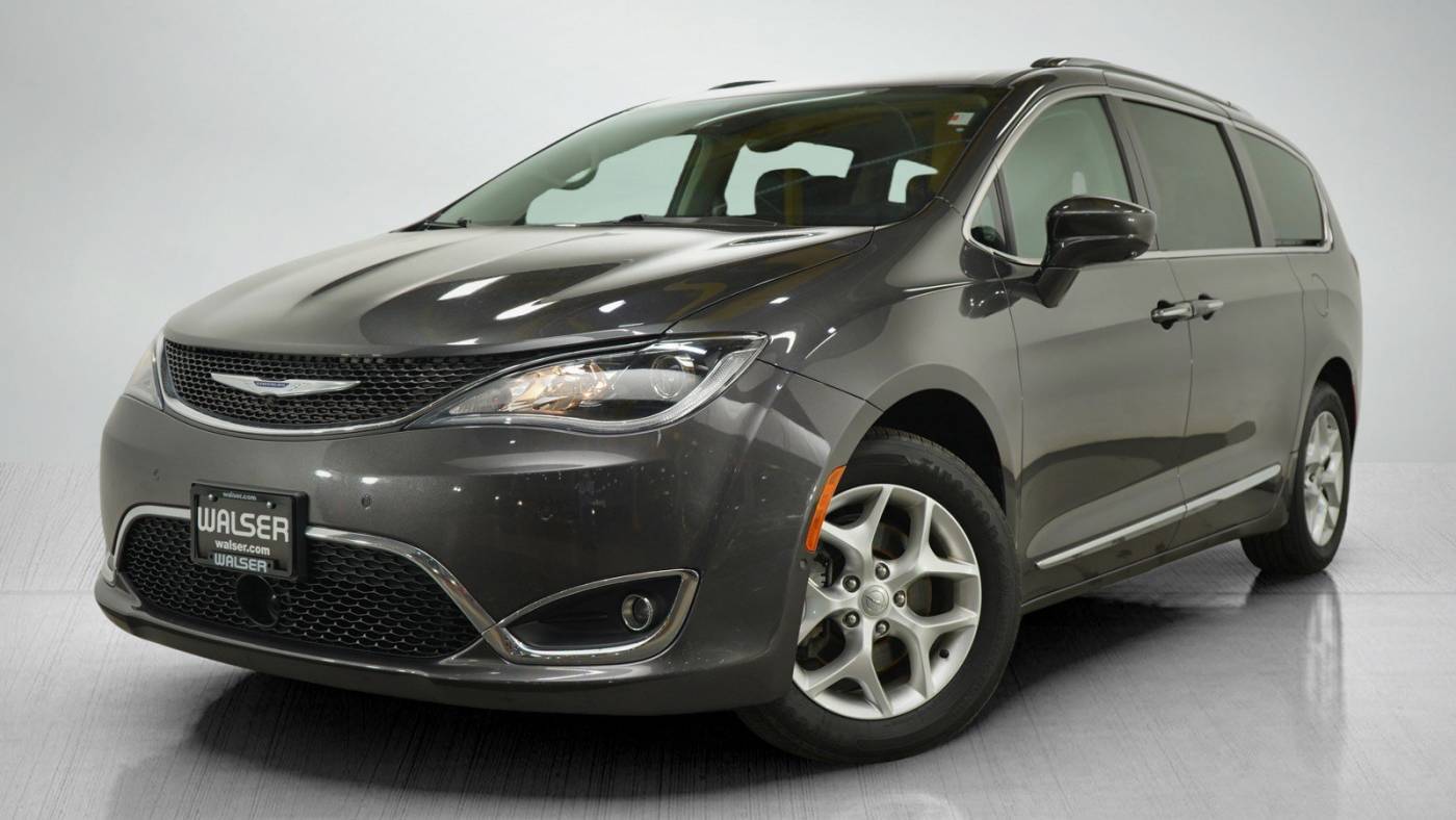 2020 Chrysler Pacifica Touring L Plus — Minivan — 64,323 mi — Burnsville, MN