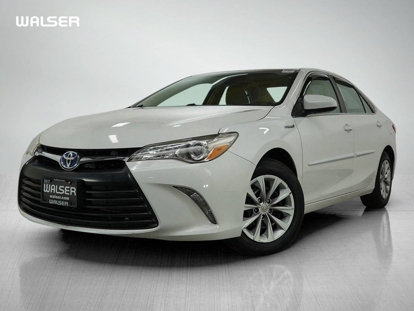 2016 Toyota Camry Hybrid XLE — Sedan — 144,574 mi — Burnsville, MN