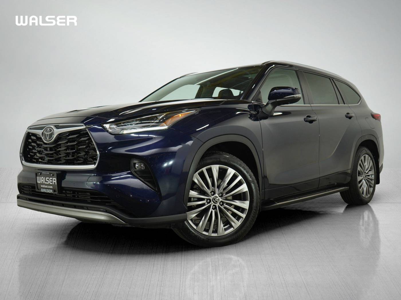2023 Toyota Highlander L — SUV — 12,150 mi — Burnsville, MN