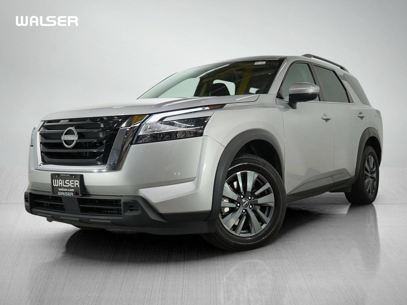 2022 Nissan Pathfinder SV — SUV — 76,104 mi — Burnsville, MN