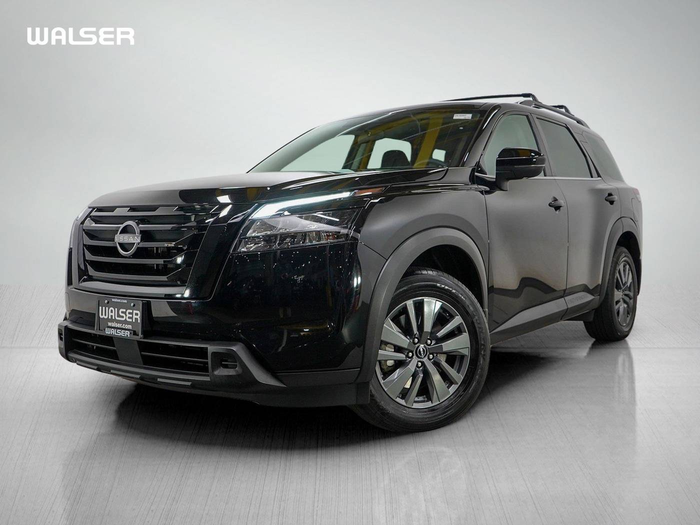2023 Nissan Pathfinder SV — SUV — 31,936 mi — Burnsville, MN
