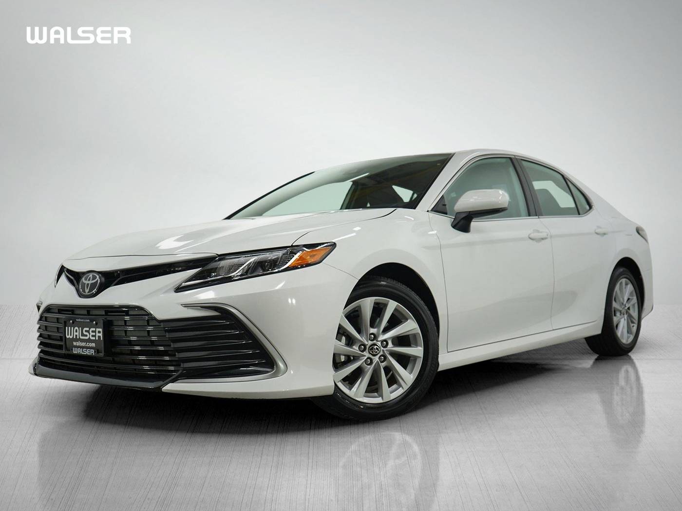 2024 Toyota Camry LE — Sedan — 27,254 mi — Burnsville, MN