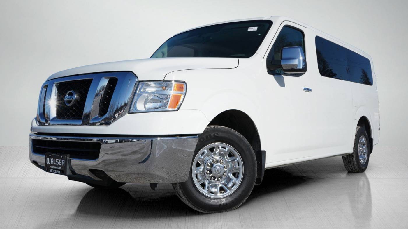 2017 Nissan NV Passenger SV — Passenger Van — 58,385 mi — Burnsville, MN