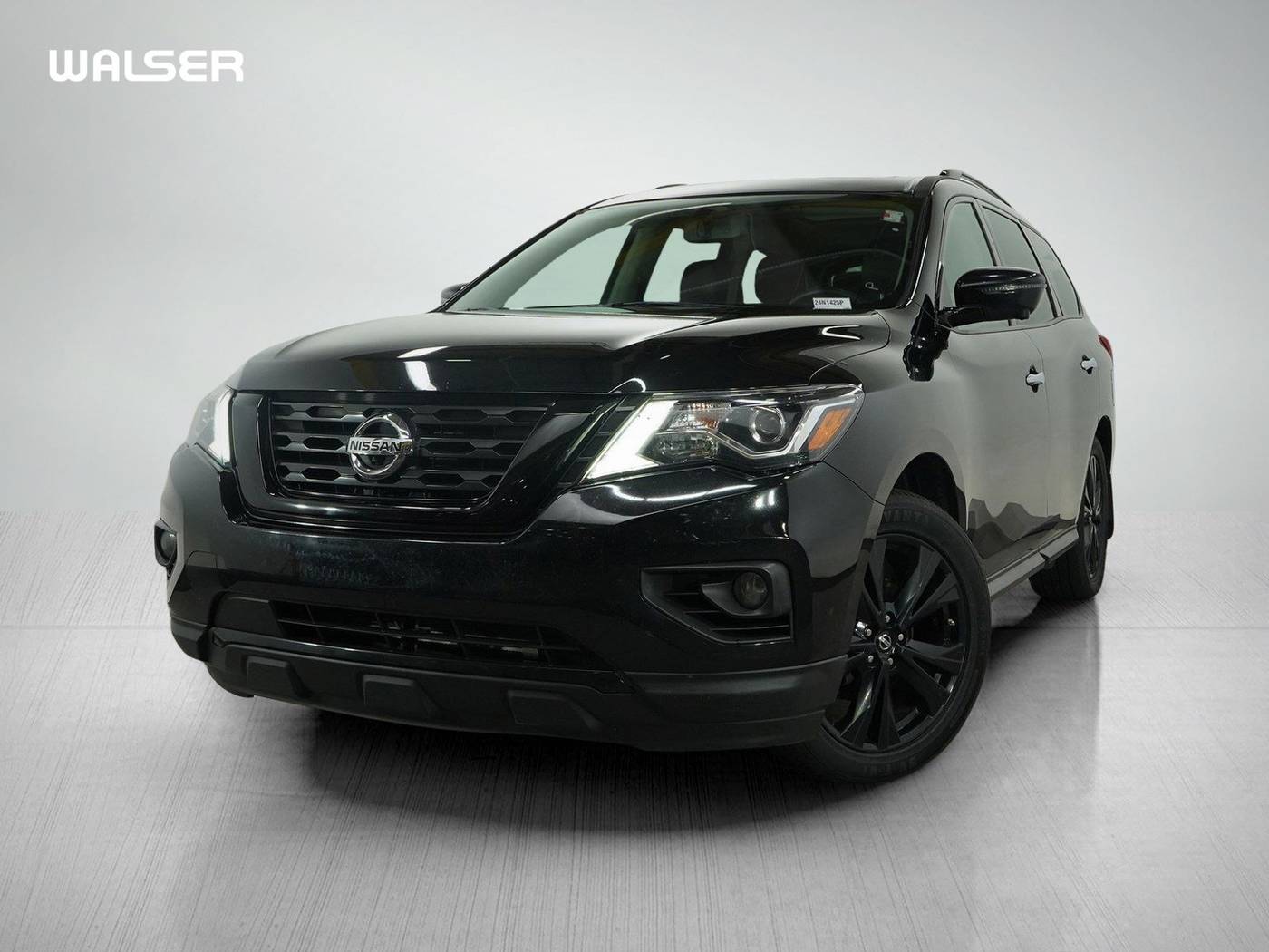 2018 Nissan Pathfinder SL — SUV — 124,406 mi — Wayzata, MN
