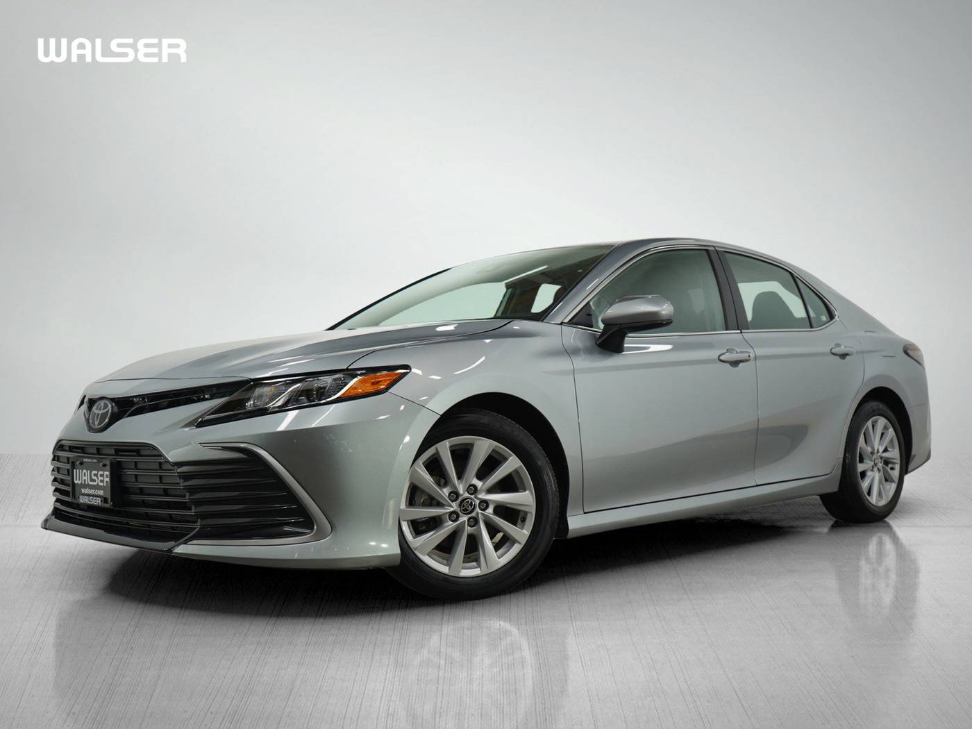 2024 Toyota Camry LE — Sedan — 24,973 mi — Wayzata, MN
