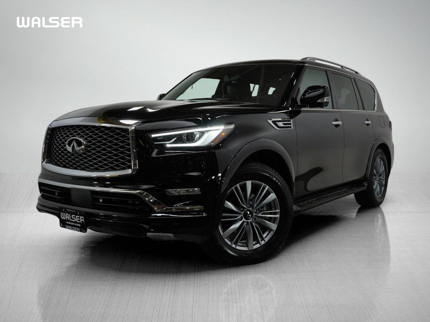 2023 INFINITI QX80 LUXE — SUV — 24,487 mi — Wayzata, MN