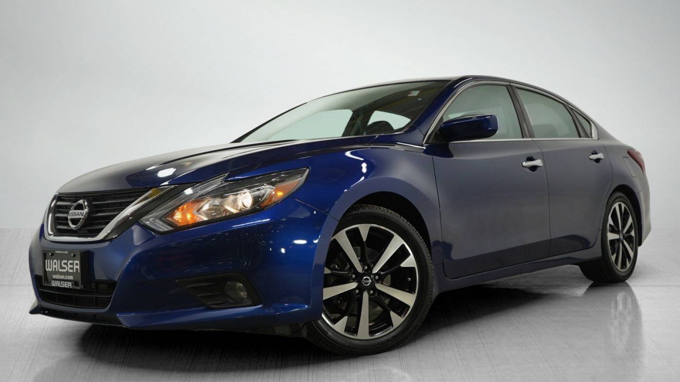 2018 Nissan Altima 2.5 SR — Sedan — 106,432 mi — Wayzata, MN