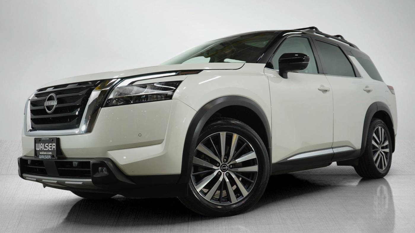 2022 Nissan Pathfinder Platinum — SUV — 21,008 mi — Wayzata, MN