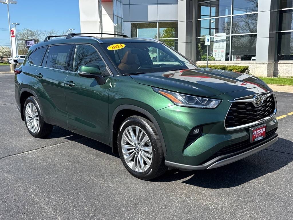 2024 Toyota Highlander Platinum — SUV — 13,388 mi — Janesville, WI