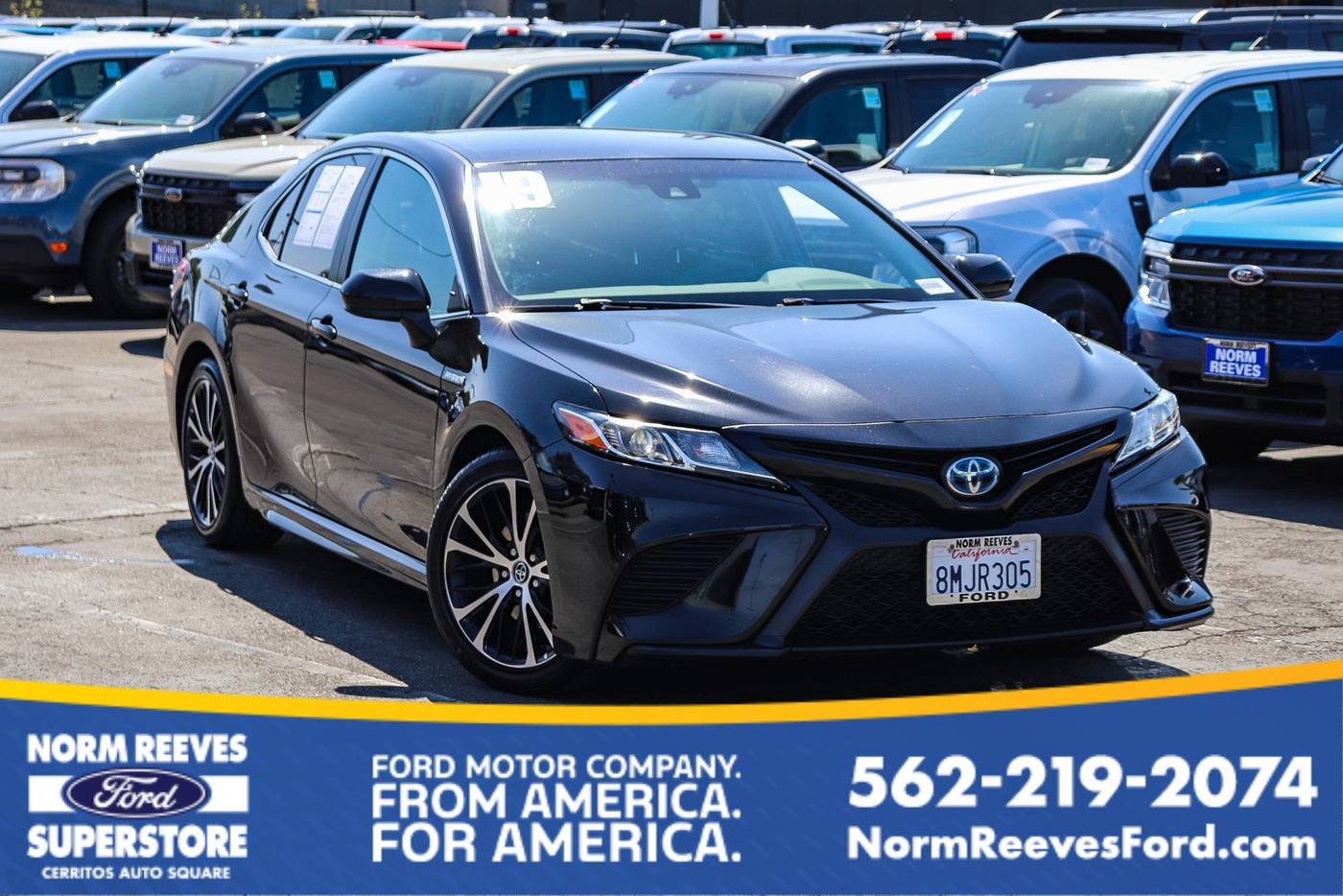 2019 Toyota Camry Hybrid SE — Sedan — 32,078 mi — Cerritos, CA