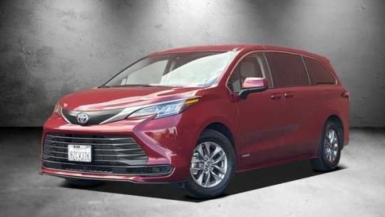 2021 Toyota Sienna LE — Minivan — 54,435 mi — Tustin, CA