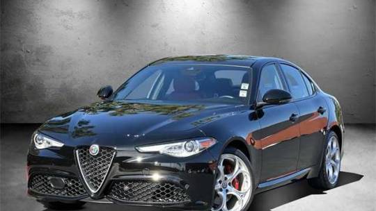 2021 Alfa Romeo Giulia Ti Sport — Sedan — 14,960 mi — Tustin, CA
