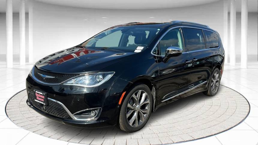 2018 Chrysler Pacifica Limited — Minivan — 35,313 mi — Gardena, CA