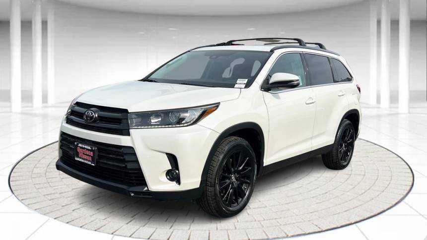 2019 Toyota Highlander SE V6 — SUV — 101,997 mi — Gardena, CA