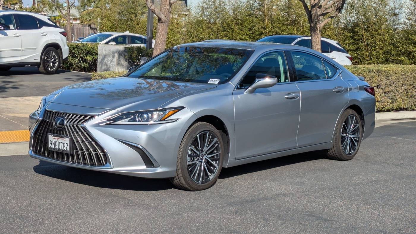 2024 Lexus ES ES 300h — Sedan — 4,488 mi — Westminster, CA
