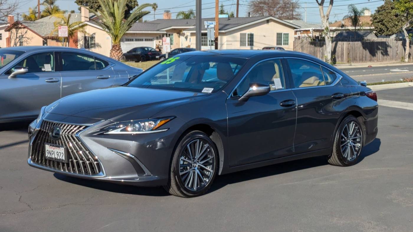 2025 Lexus ES ES 300h — Sedan — 4,977 mi — Westminster, CA