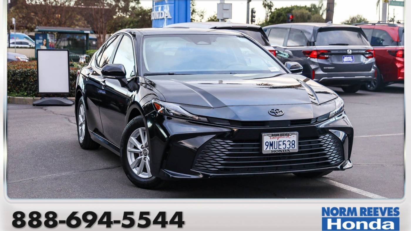 2025 Toyota Camry LE — Sedan — 9,979 mi — West Covina, CA