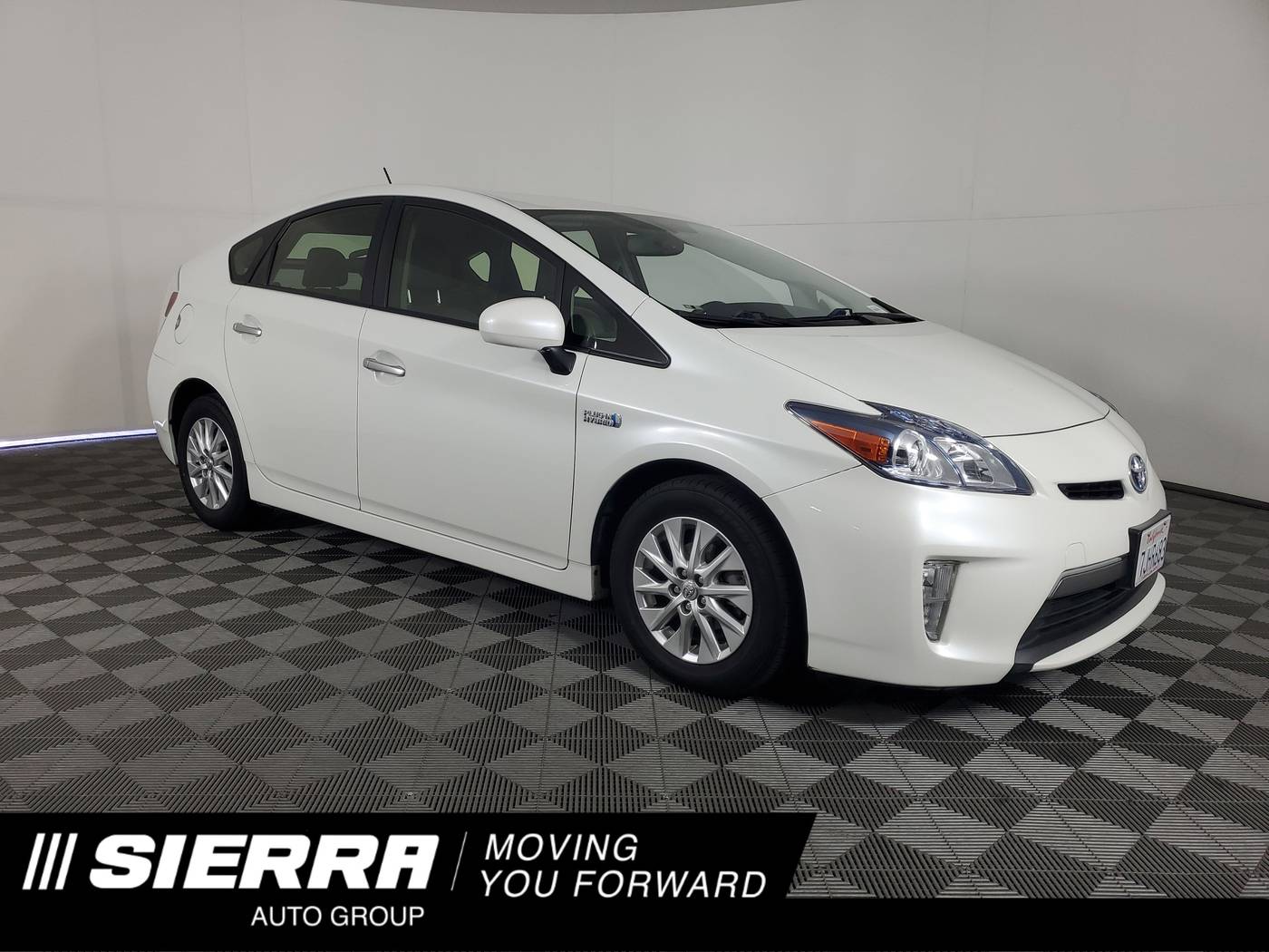 2015 Toyota Prius Advanced — Hatchback — 98,457 mi — Monrovia, CA