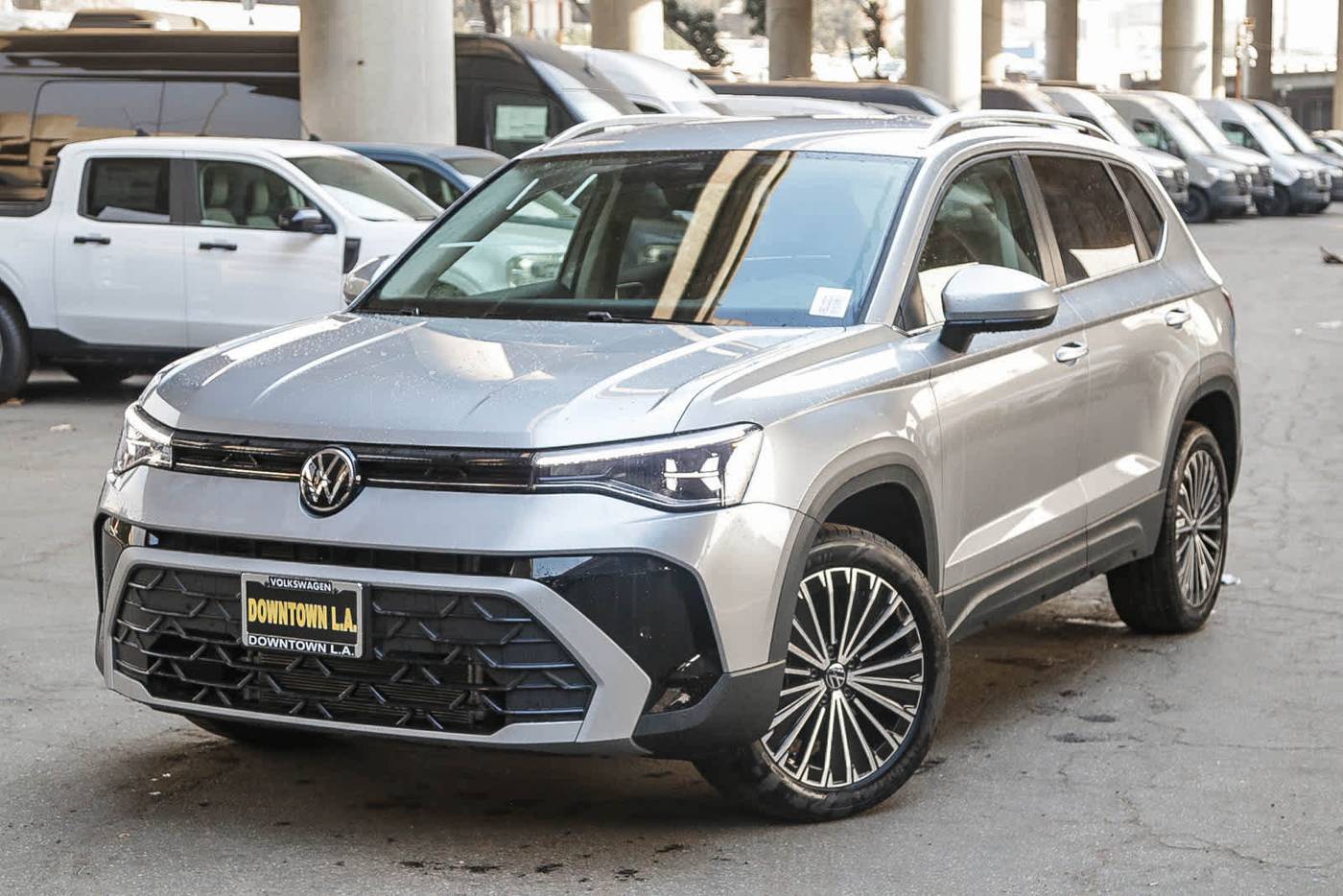 2025 Volkswagen Taos SE — SUV — 7,191 mi — Los Angeles, CA