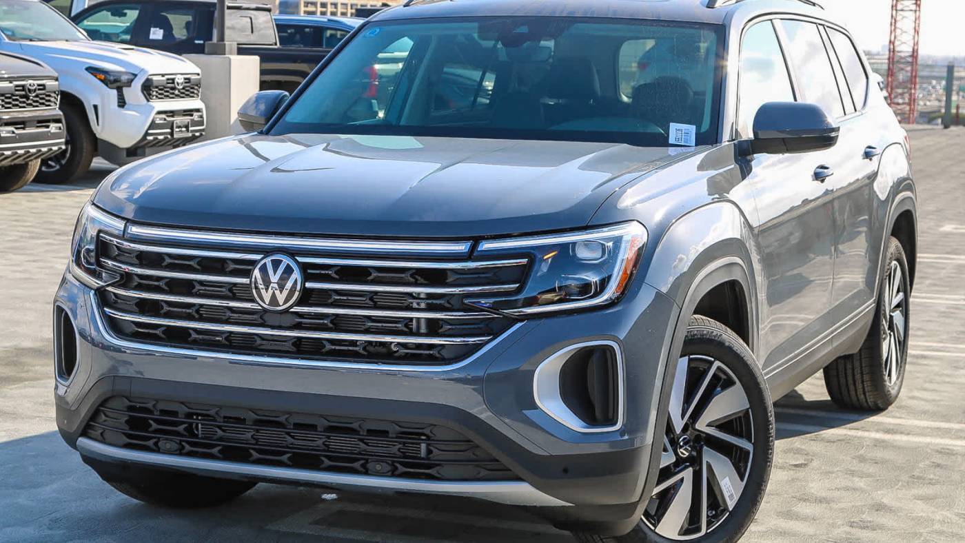2025 Volkswagen Atlas SE with Technology — SUV — 7,371 mi — Los Angeles, CA