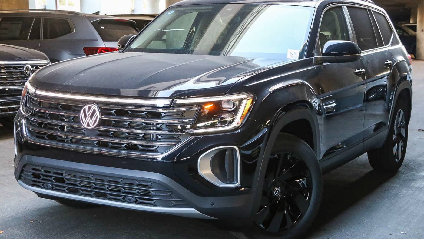 2025 Volkswagen Atlas SE with Technology — SUV — 2,849 mi — Los Angeles, CA