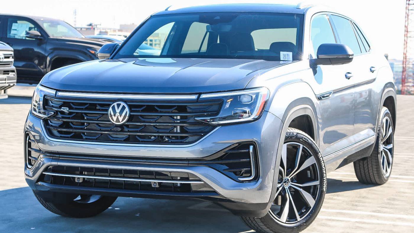 2025 Volkswagen Atlas Cross Sport SEL Premium R-Line — SUV — 6,279 mi — Los Angeles, CA