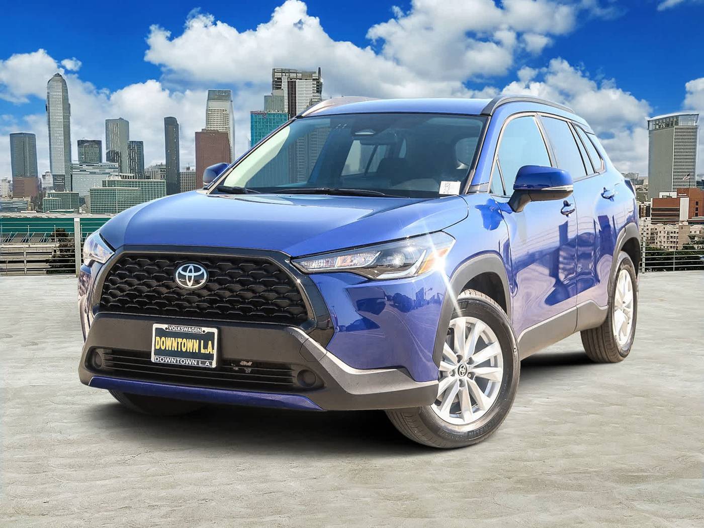 2024 Toyota Corolla Cross LE — SUV — 16,200 mi — Los Angeles, CA