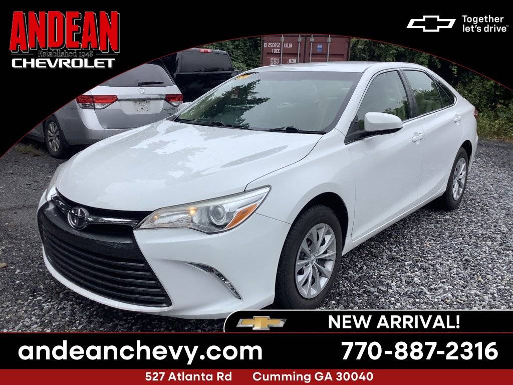 2017 Toyota Camry XLE — Sedan — 9,077 mi — Cumming, GA