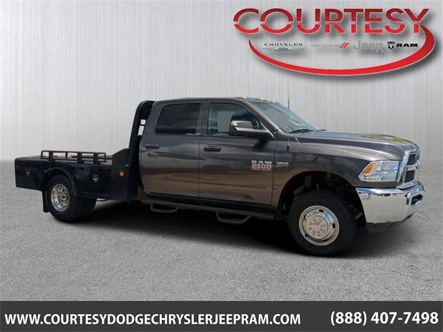2018 Ram 3500 Chassis Cab Tradesman — Chassis Cab Truck — 99,970 mi — Stonecrest, GA