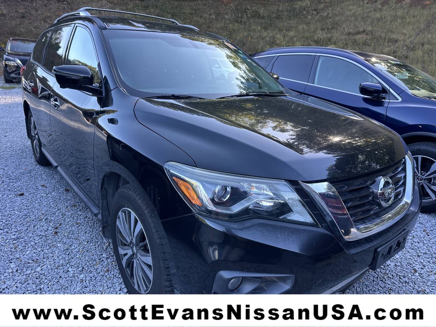 2017 Nissan Pathfinder SL — SUV — 85,818 mi — Carrollton, GA
