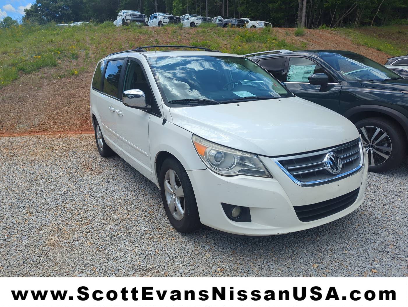 2009 Volkswagen Routan SEL Premium — Minivan — 162,169 mi — Carrollton, GA