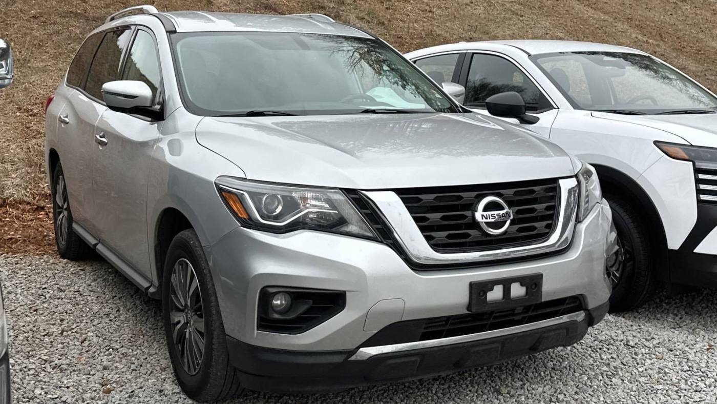 2017 Nissan Pathfinder SV — SUV — 96,991 mi — Carrollton, GA