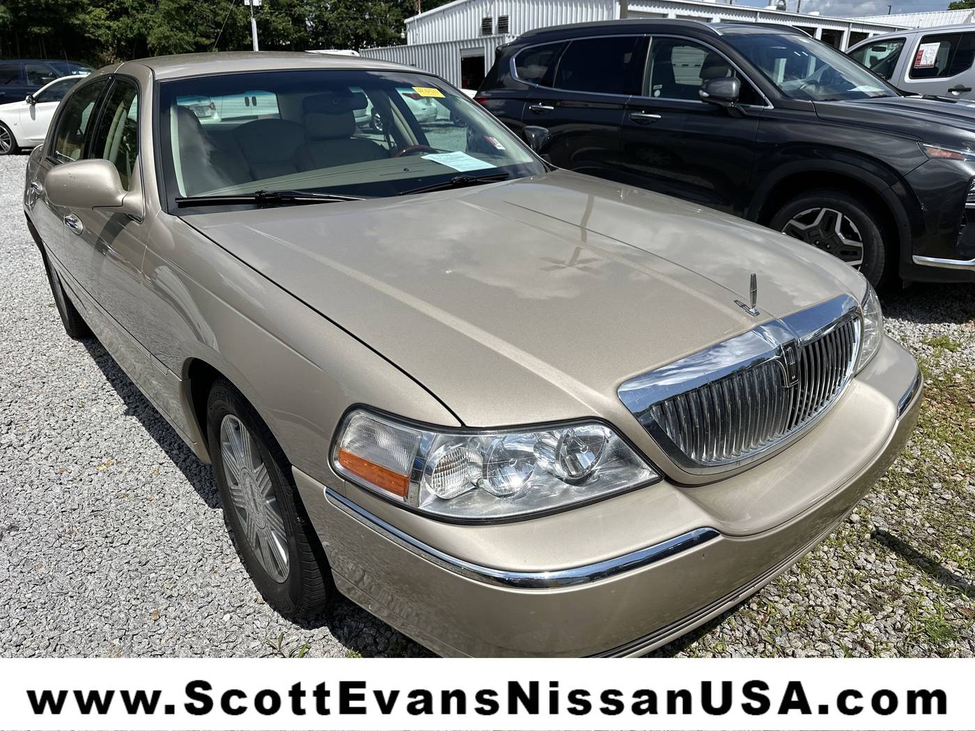 2005 Lincoln Town Car Signature Limited — Sedan — 121,307 mi — Carrollton, GA