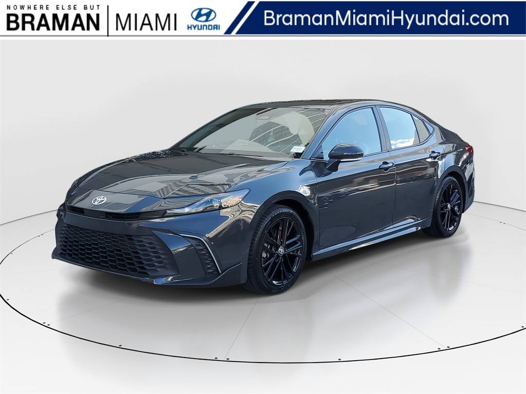 2025 Toyota Camry Hybrid SE — Sedan — 22,223 mi — Miami, FL