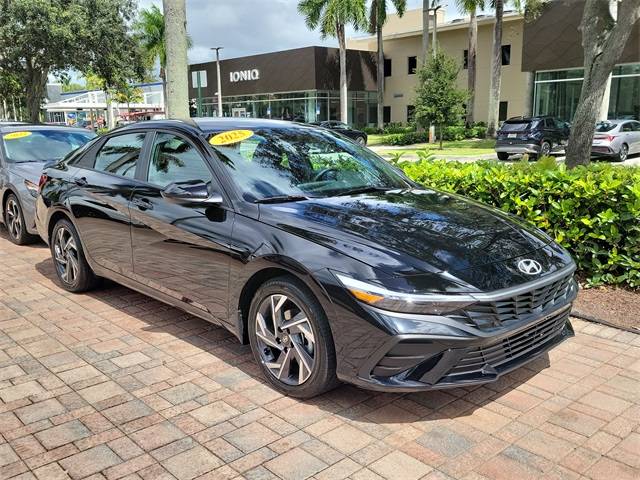 2025 Hyundai Elantra Hybrid SEL Sport — Sedan — 3,650 mi — Coconut Creek, FL