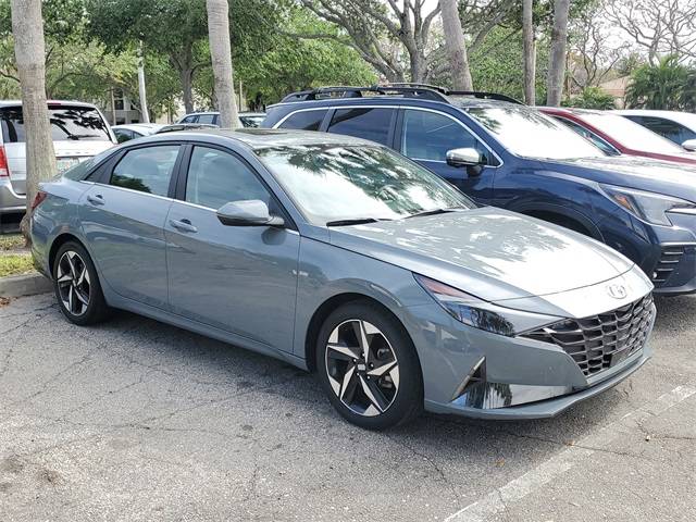 2022 Hyundai Elantra Limited — Sedan — 15,143 mi — Coconut Creek, FL