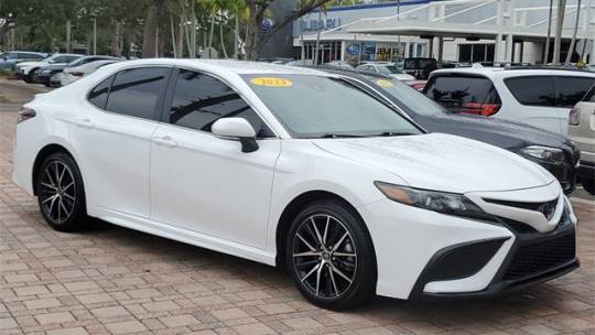 2023 Toyota Camry SE — Sedan — 23,814 mi — Coconut Creek, FL