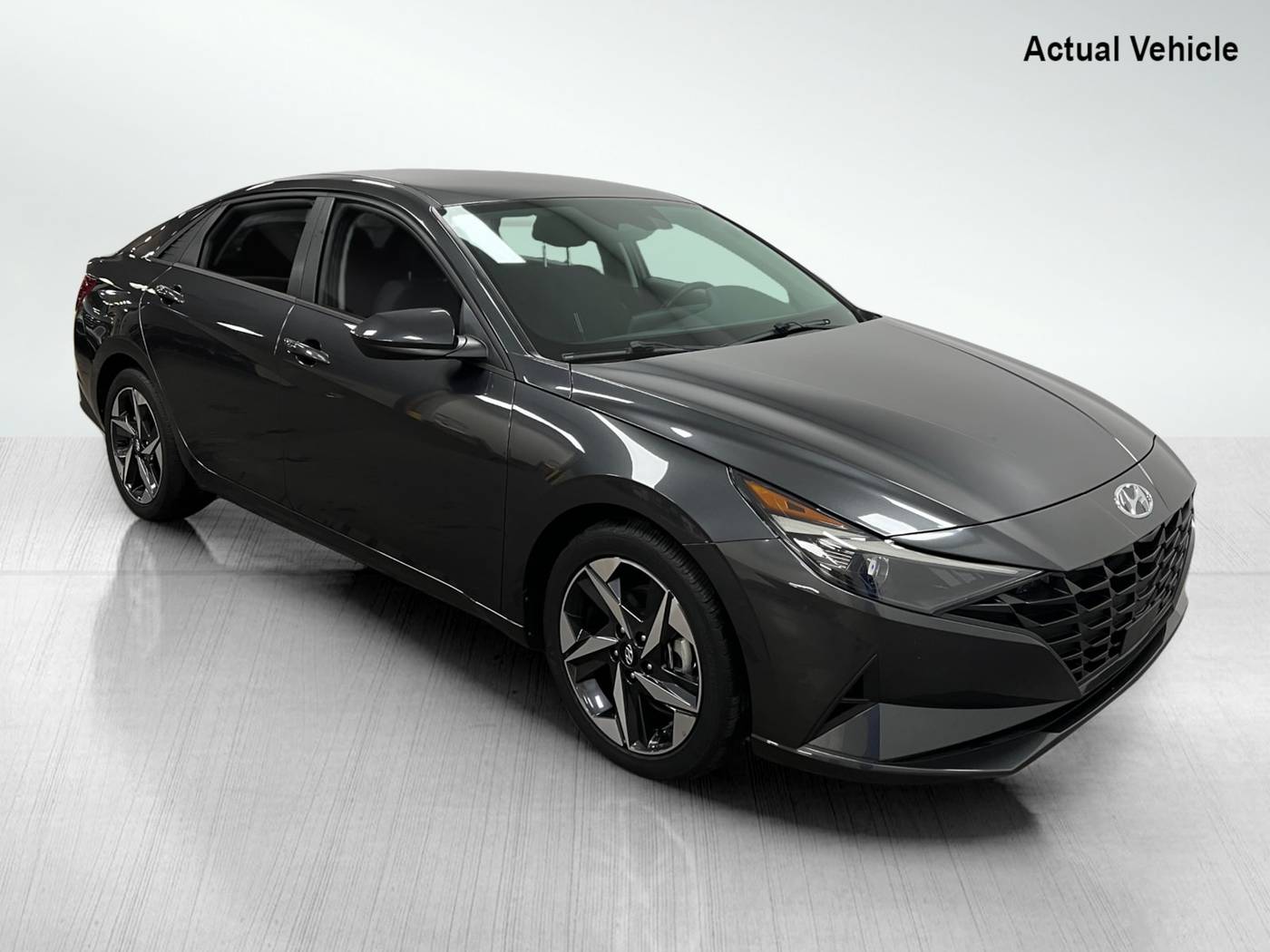 2023 Hyundai Elantra SEL — Sedan — 12,995 mi — Clearwater, FL