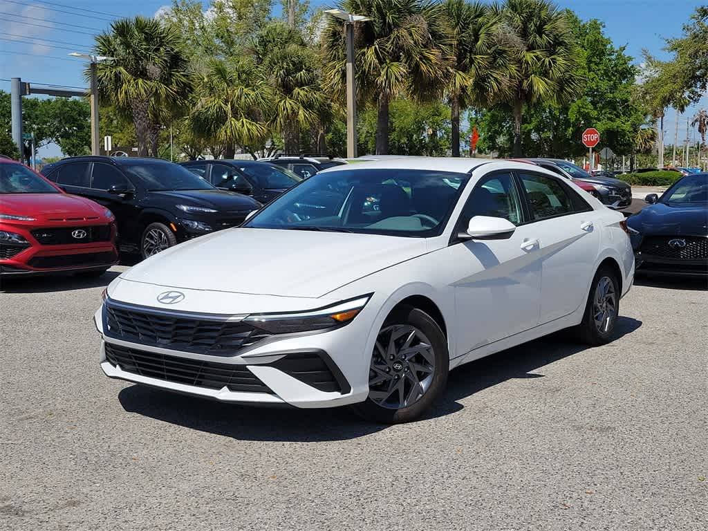 2024 Hyundai Elantra SEL — Sedan — 6,446 mi — Wesley Chapel, FL